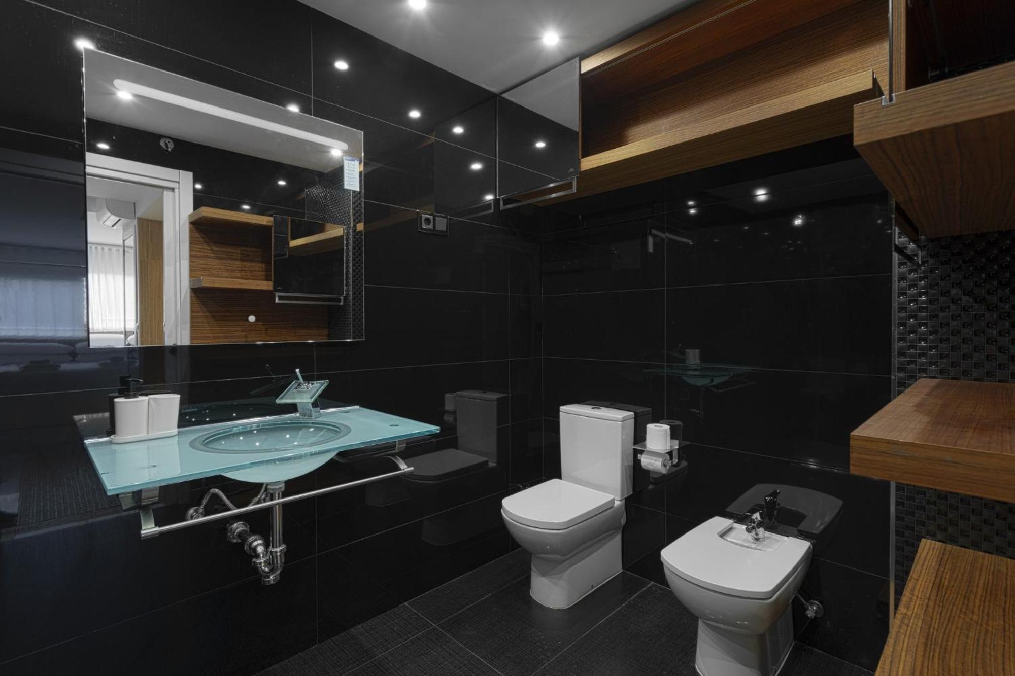 Beach Malagueta By Caleta Homes Malaga Luaran gambar